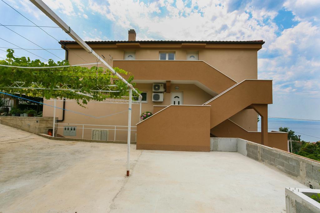 Apartments Intrada ポドストラナ エクステリア 写真