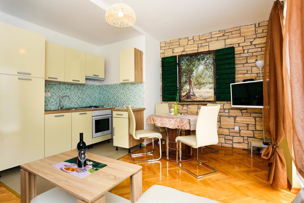 Apartments Intrada ポドストラナ エクステリア 写真